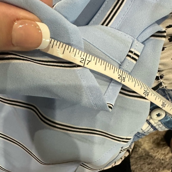 EXPRESS PORTOFINO Striped Button down Top size M/slim, EUC! - Picture 8 of 8